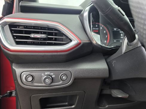 Used 2023 Chevrolet TrailBlazer RS w/ Convenience Package FWD image 19