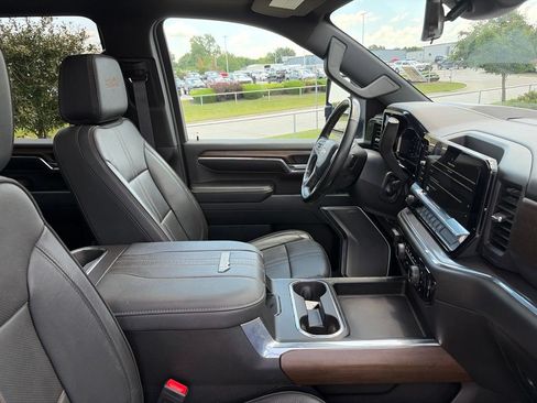 Used 2024 Chevrolet Silverado 3500 High Country w/ High Country Premium Package AWD/4WD image 38