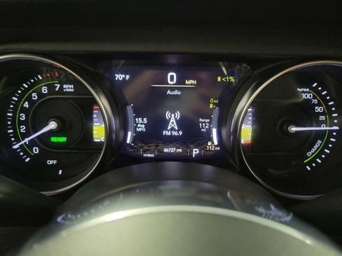 Used 2022 Jeep Wrangler Unlimited Sahara AWD/4WD image 21
