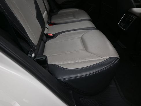 Used 2022 Subaru Forester Limited AWD/4WD image 40