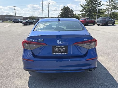 Used 2022 Honda Civic Sport image 9
