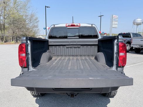 Used 2018 Chevrolet Colorado ZR2 image 9