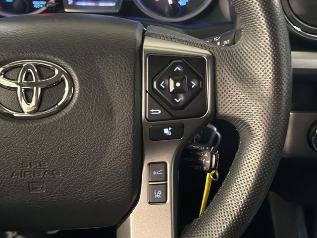 Used 2022 Toyota Tacoma SR5 AWD/4WD image 30