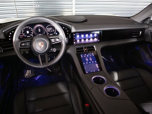 Certified 2026 Porsche Taycan AWD/4WD image 18