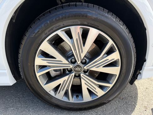 Used 2023 Audi Q4 e-tron Premium Plus w/ Premium Plus RWD image 50