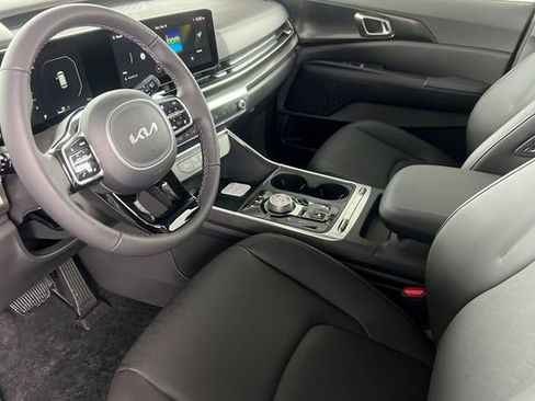 New 2026 Kia Carnival SX image 11