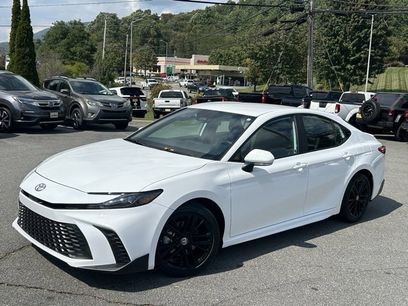 Used 2025 Toyota Camry SE