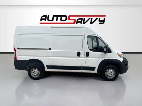 Used 2024 RAM ProMaster 2500 w/ Upfitter's Prep Package FWD image 8