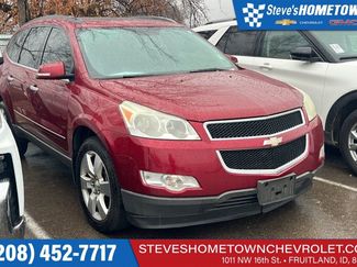 Used 2011 Chevrolet Traverse LTZ video 1