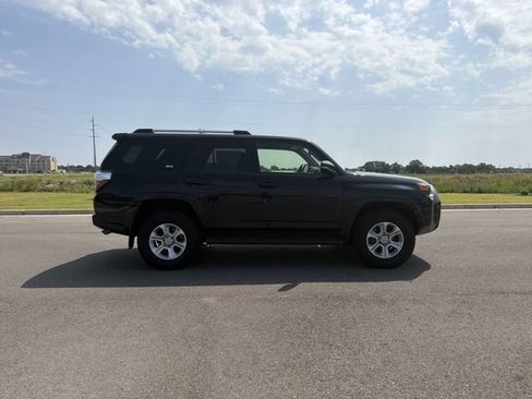 Used 2024 Toyota 4Runner SR5 Premium AWD/4WD image 37