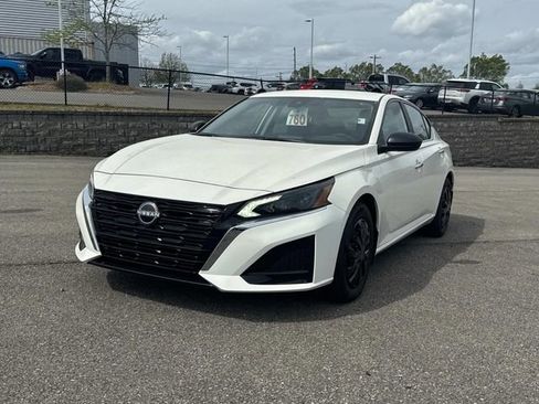 Certified 2025 Nissan Altima 2.5 S image 9