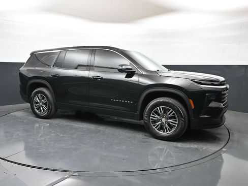 Used 2024 Chevrolet Traverse LS AWD/4WD image 1