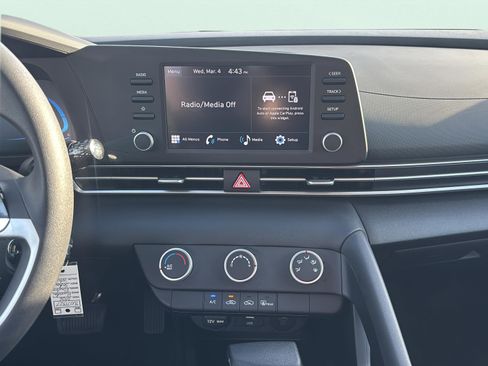 New 2026 Hyundai Elantra SE image 11