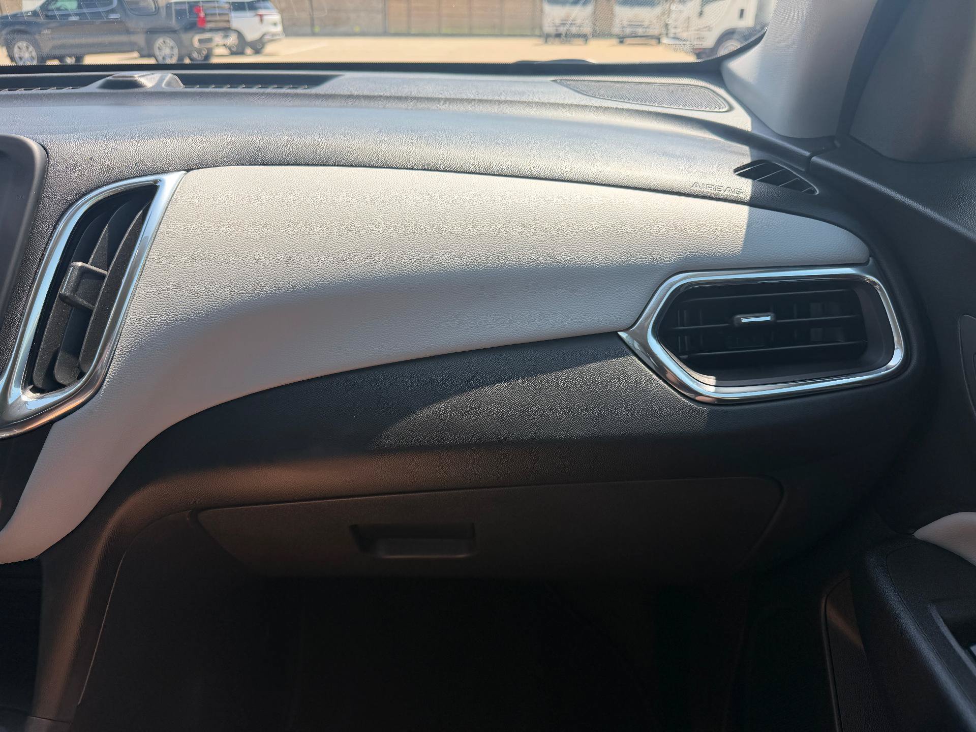Used 2023 Chevrolet Equinox LS w/ LS Convenience Package FWD image 29