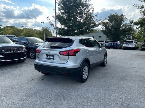 Used 2019 Nissan Rogue Sport S image 3