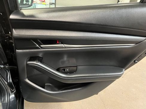 Used 2024 MAZDA MAZDA3 s FWD image 13