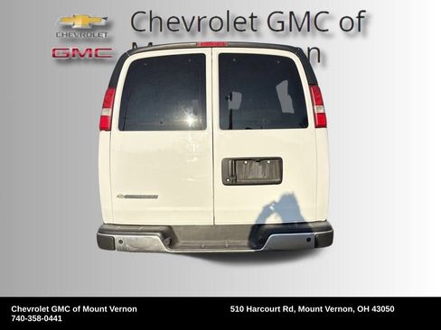 Used 2021 Chevrolet Express 3500 LT w/ LT Preferred Equipment Group image 4