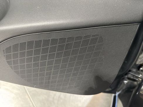 Used 2018 Tesla Model 3 Long Range image 21