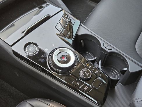 New 2025 Kia Sportage EX image 15