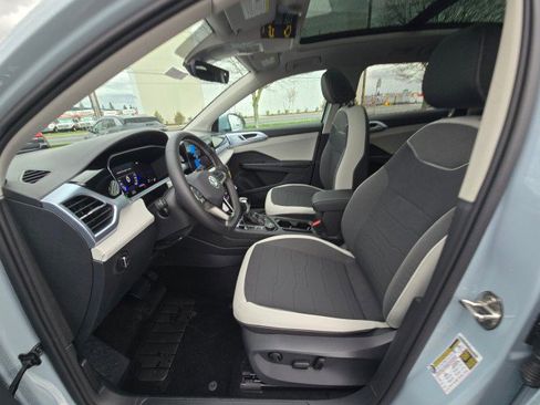 New 2026 Volkswagen Taos SE AWD/4WD image 24