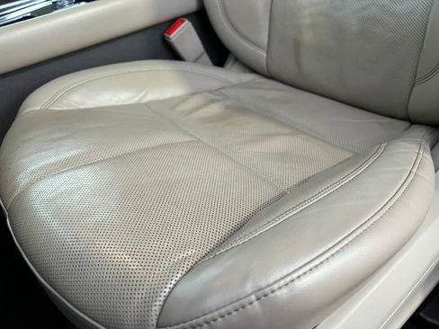 Used 2020 Lincoln Aviator Reserve w/ Equipment Group 201A image 13