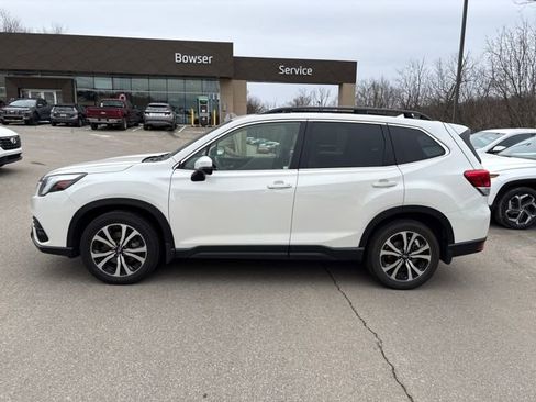 Used 2022 Subaru Forester Limited w/ Popular Package #3 image 2