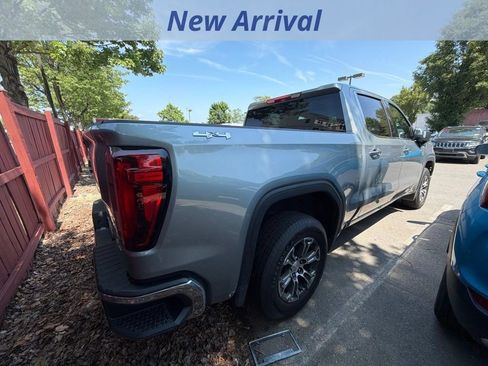 Used 2025 GMC Sierra 1500 SLT AWD/4WD image 6