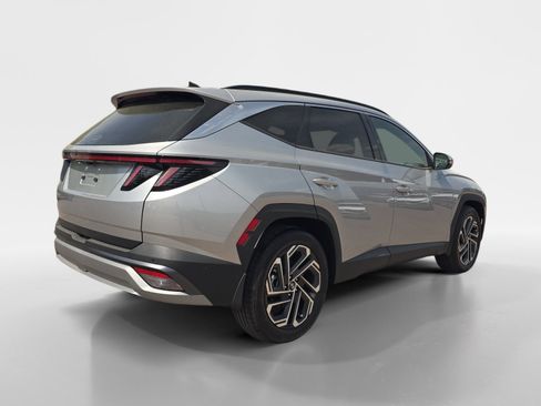 New 2026 Hyundai Tucson Limited FWD image 3