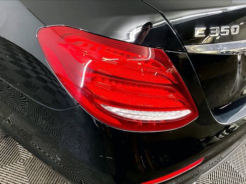 Used 2020 Mercedes-Benz E 350 4MATIC Sedan image 28