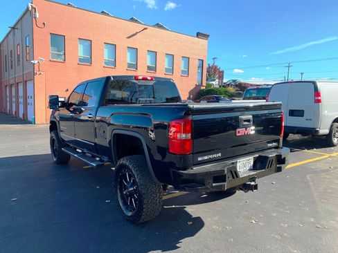 Used 2017 GMC Sierra 2500 Denali image 21