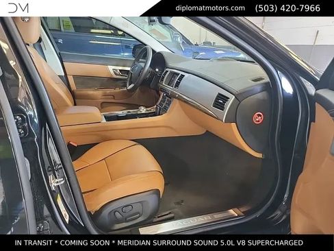 Used 2015 Jaguar XF Supercharged image 10