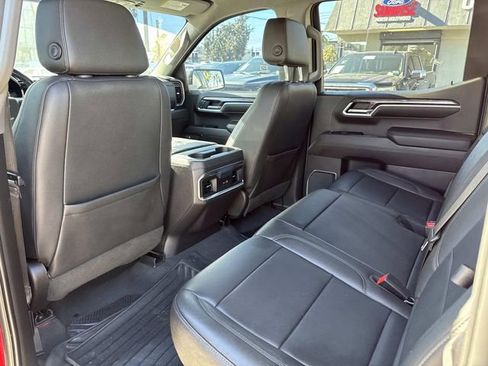 Used 2022 Chevrolet Silverado 1500 LTZ image 12