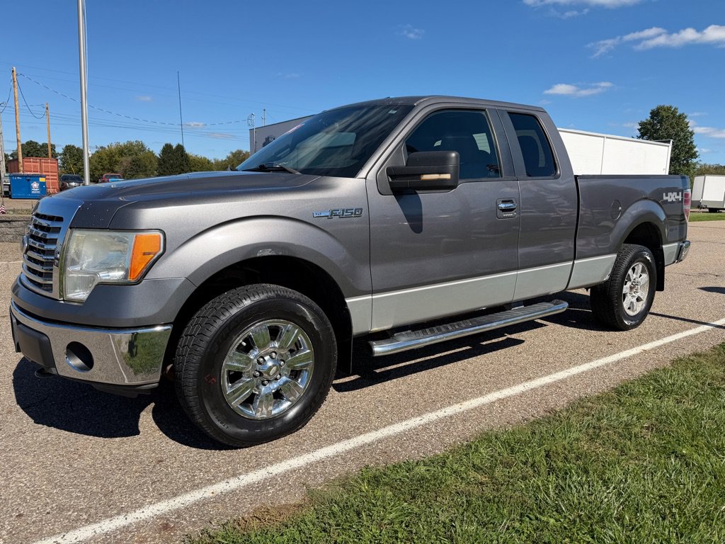 Used 2011 Ford F150 XLT w/ XLT Chrome Pkg AWD/4WD image 3