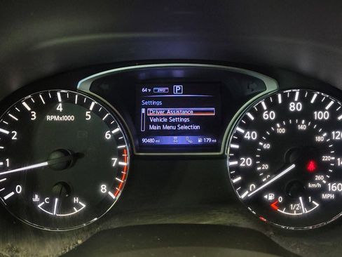 Used 2018 Nissan Pathfinder SL w/ SL Premium Package AWD/4WD image 23