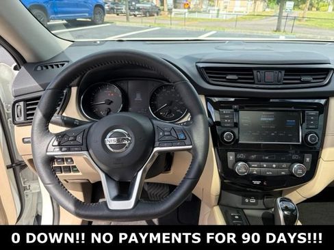 Used 2020 Nissan Rogue SL w/ Premium Package AWD/4WD image 18
