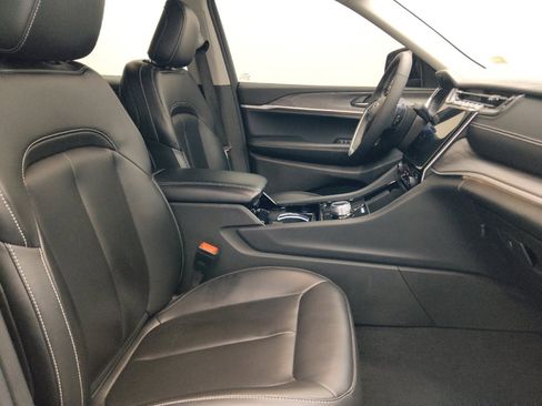 Used 2023 Jeep Grand Cherokee L Limited RWD image 21