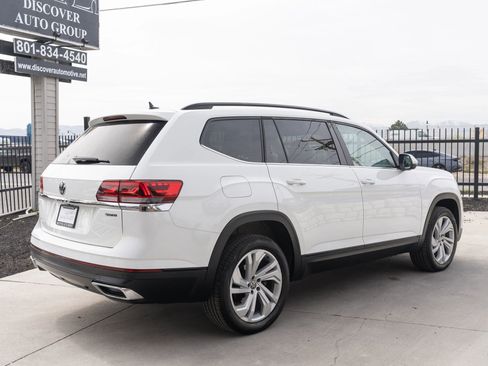 Used 2023 Volkswagen Atlas SE w/ Panoramic Sunroof Package image 10