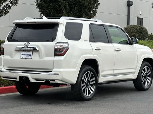 Used 2017 Toyota 4Runner Limited image 5