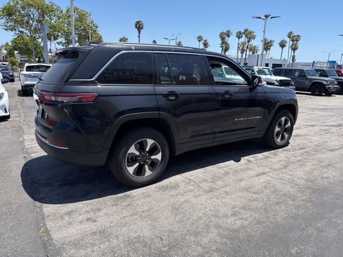 Used 2023 Jeep Grand Cherokee 4WD 4xe w/ Luxury Tech Group II image 12