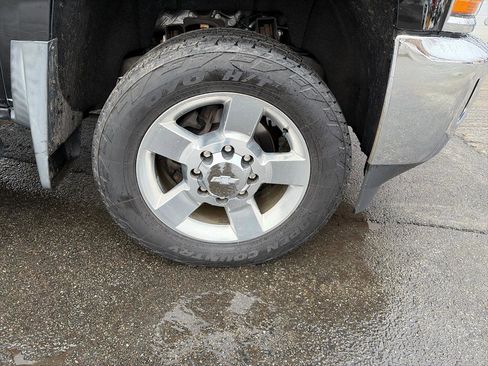 Used 2019 Chevrolet Silverado 2500 LTZ w/ Vortec Plus Package image 16