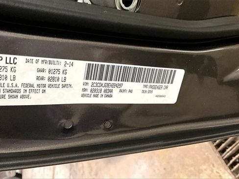 Used 2014 Dodge Charger SXT image 32