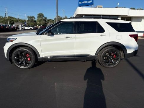 Used 2024 Ford Explorer ST w/ Equipment Group 401A AWD/4WD image 2
