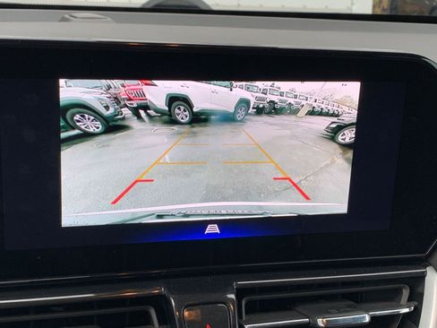 Used 2025 Chevrolet TrailBlazer LT image 17