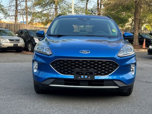 Used 2020 Ford Escape SEL image 2