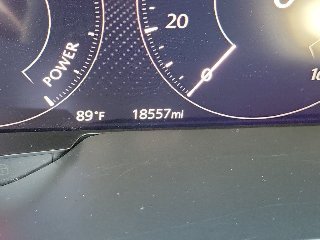 Used 2024 MAZDA CX-90 Plug-In Hybrid w/ Preferred AWD/4WD image 31