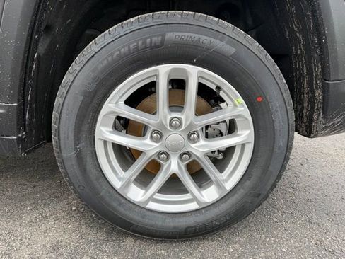 New 2026 Jeep Grand Cherokee Laredo X image 10