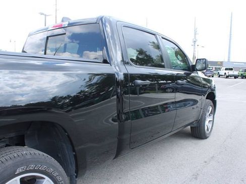 Used 2026 RAM 1500 Express AWD/4WD image 46