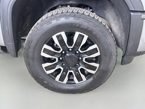 Used 2025 GMC Sierra 2500 Denali Ultimate w/ Snow Plow Prep/Camper Package AWD/4WD image 29