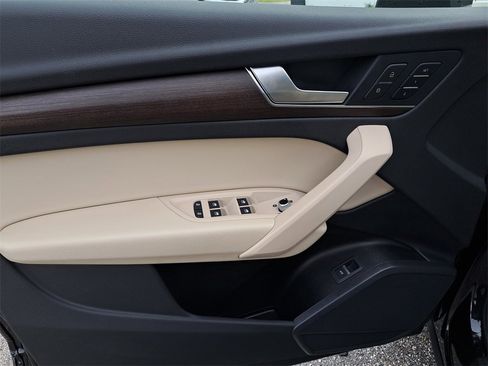 Certified 2023 Audi Q5 2.0T Premium w/ Convenience Package image 20