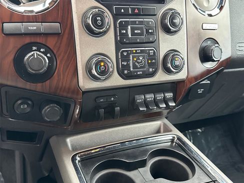 Used 2016 Ford F350 Lariat w/ Lariat Ultimate Package image 30